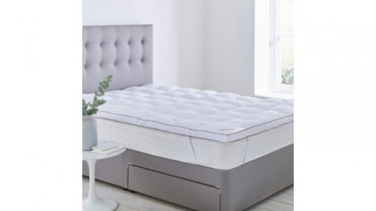 Silentnight Cloud Plus Anti-Allergen Mattress Topper