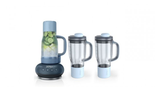 Ninja BlendBOSS Tumbler Blender w/2x additional Tumblers