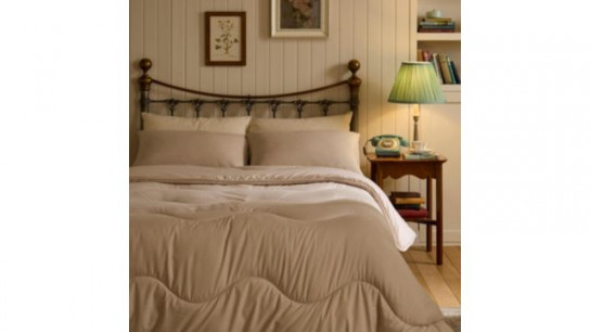 Night Lark Plain Dye 10.5 Tog Coverless Duvet