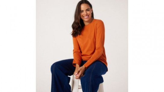 Denim & Co. Essential Long Sleeve Crew Neck Top