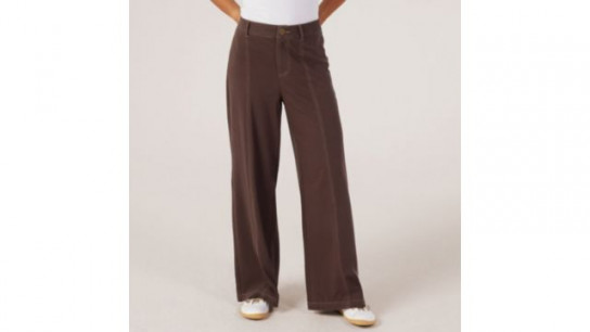 Denim & Co. Comfy Knit Denim Contrast Stitch Trouser Standard