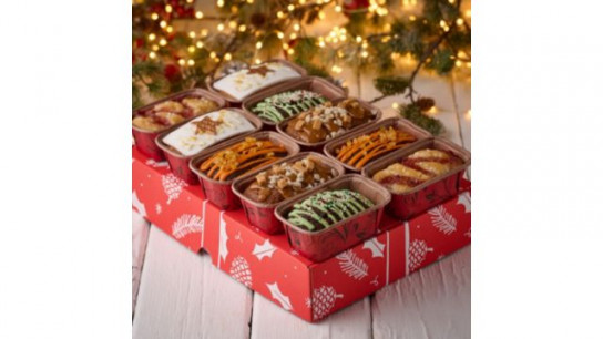 The Original Cake Company 10 Piece Christmas Festive Plumpy Cake Collection