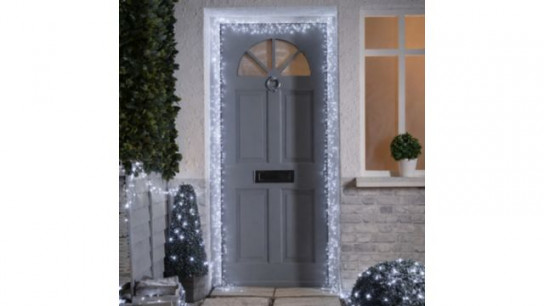 Festive Indoor/Outdoor Door Garland 880 LED Lights with Hooks