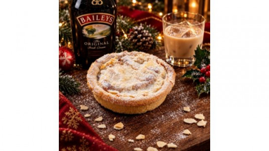 Wilfred's Pies Luxury Baileys & Flaked Almond Mince Pies