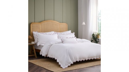 Christy Lucerne Scallop Edge 3 Piece Duvet Set