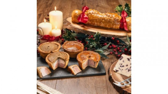 Toppings 5 Piece Christmas Pork Pie & Sausage Roll Bundle