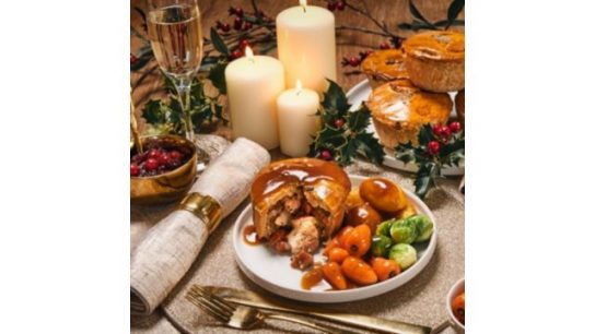 Toppings Artisan 6 Piece Chistmas Hot Eating Pies
